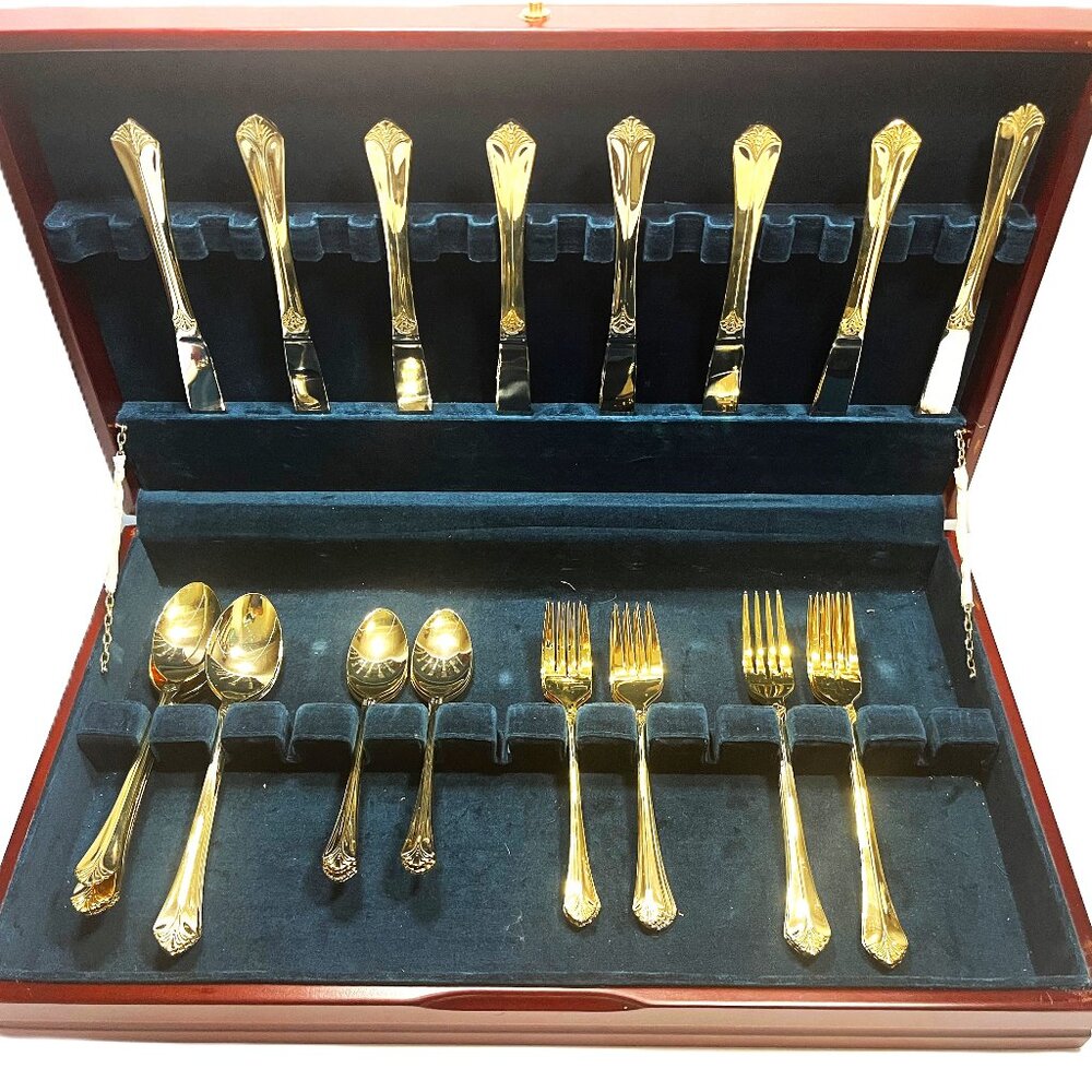 Wallace WAS245 Pattern Gold Stainless 40pc Set service for 8 Case Included
